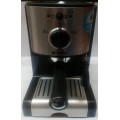 Кофеварка эспрессо/капучино VITEK VT-1513 BK